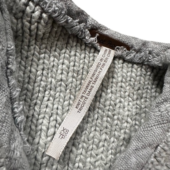 Free People Henley Sweetheart Cropped Sweater XS Knit Cotton Button Front - Picture 6 of 10